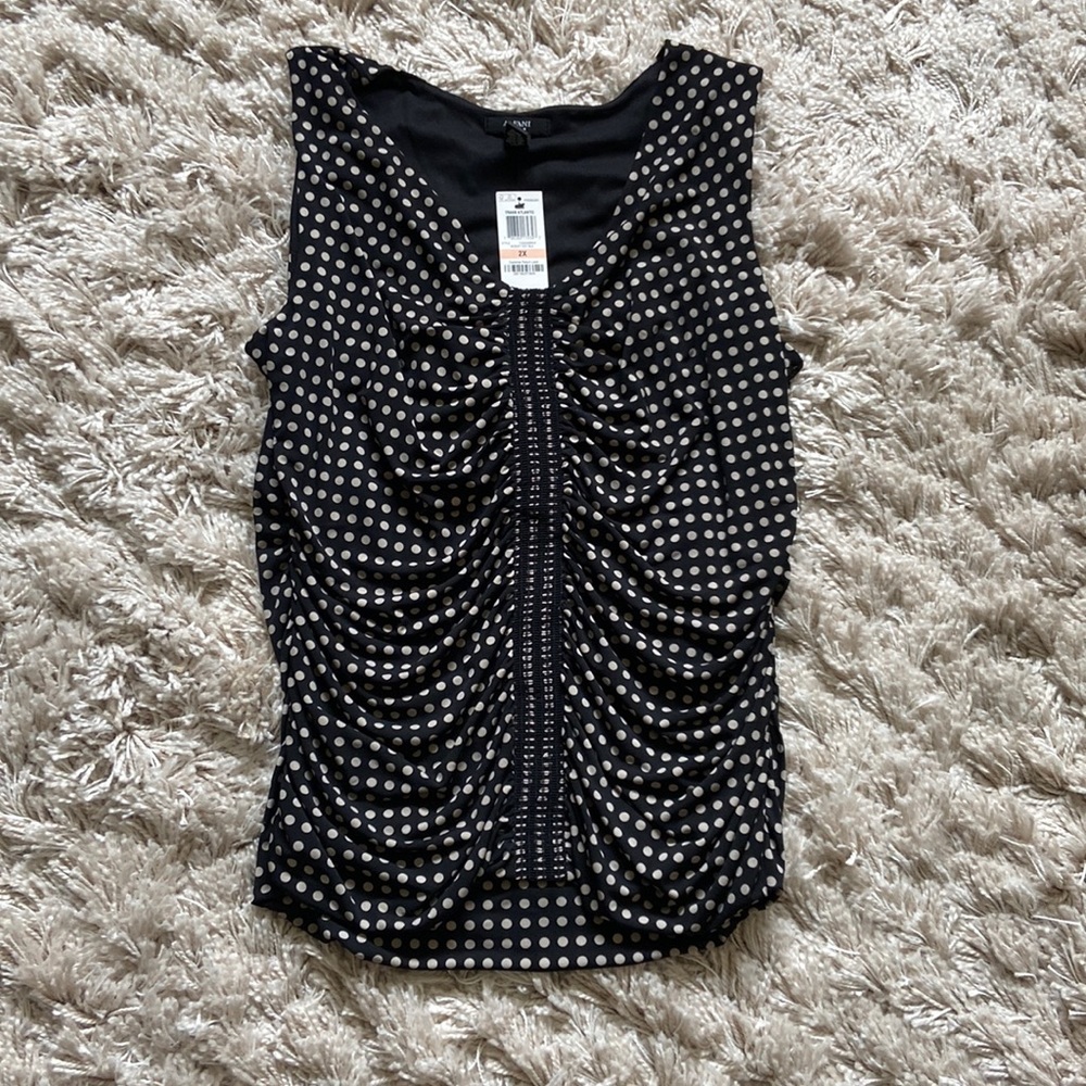Sleeveless polka dot top